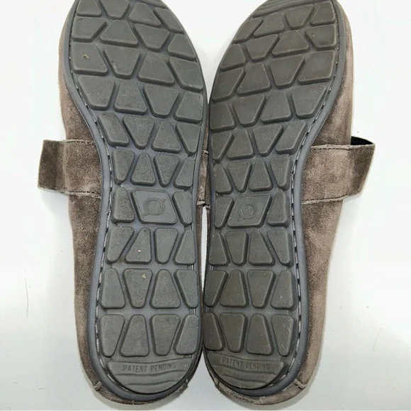 Born grayish brown suede Velcro Mary Jane’s size 8.5 - Picture 5 of 5